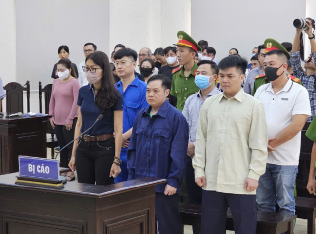 Lý do hoãn xét xử phúc thẩm vụ cháy quán karaoke An Phú khiến 32 người chết ở Bình Dương- Ảnh 1. Lý do hoãn xét xử phúc thẩm vụ cháy quán karaoke An Phú khiến 32 người chết ở Bình Dương- Ảnh 1.