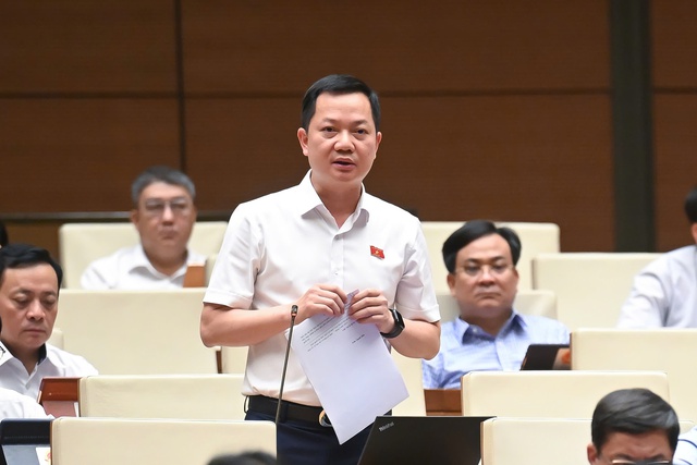 Đề nghị giám sát chặt tình trạng hàng giả, hàng nhái, hóa đơn tính thuế- Ảnh 1. Đề nghị giám sát chặt tình trạng hàng giả, hàng nhái, hóa đơn tính thuế- Ảnh 1.