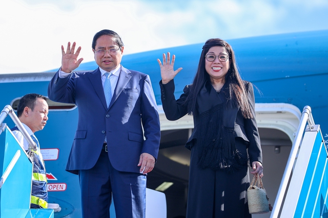Thủ tướng về tới Hà Nội, kết thúc tốt đẹp chuyến công tác tại châu Âu- Ảnh 1. Thủ tướng về tới Hà Nội, kết thúc tốt đẹp chuyến công tác tại châu Âu- Ảnh 1.