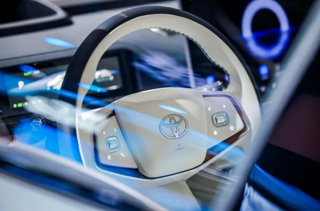 Để vượt lên trong cuộc đua xe điện, “ông lớn” Toyota bắt tay với Huawei, Xiaomi- Ảnh 1. Để vượt lên trong cuộc đua xe điện, “ông lớn” Toyota bắt tay với Huawei, Xiaomi- Ảnh 1.