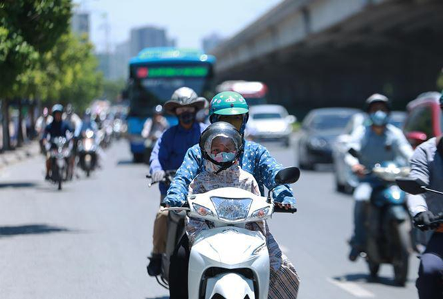 Dự báo thời tiết ngày 19/6: Nắng nóng trở lại Hà Nội- Ảnh 1. Dự báo thời tiết ngày 19/6: Nắng nóng trở lại Hà Nội- Ảnh 1.