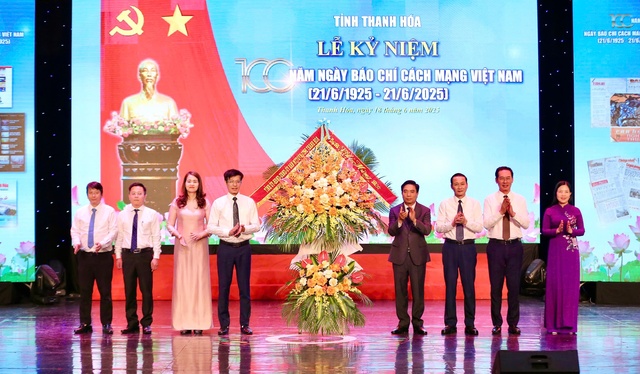 Thanh Hóa long trọng tổ chức Lễ kỷ niệm 100 năm ngày Báo chí Cách mạng Việt Nam- Ảnh 1. Thanh Hóa long trọng tổ chức Lễ kỷ niệm 100 năm ngày Báo chí Cách mạng Việt Nam- Ảnh 1.