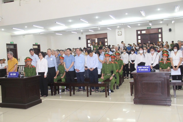 Nhiều bị hại xin giảm án cho ông Trịnh Văn Quyết- Ảnh 1. Nhiều bị hại xin giảm án cho ông Trịnh Văn Quyết- Ảnh 1.