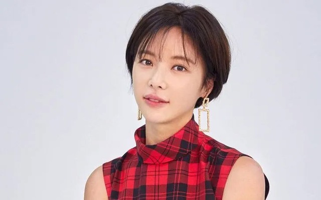 Nữ diễn viên nổi tiếng biển thủ công quỹ đã trả lại 80 tỷ đồng- Ảnh 1. Nữ diễn viên nổi tiếng biển thủ công quỹ đã trả lại 80 tỷ đồng- Ảnh 1.