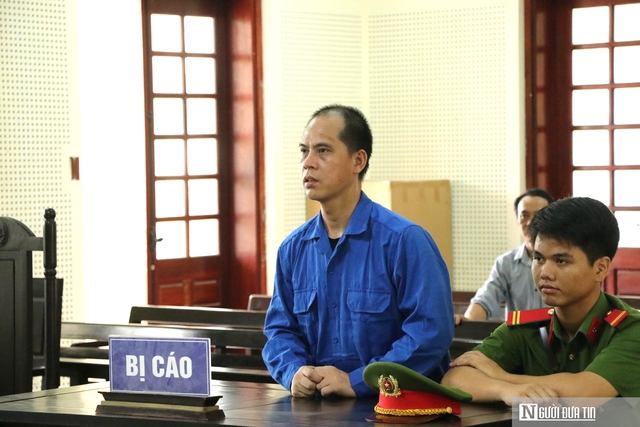 8 năm tù cho tài xế gây tai nạn khiến 6 người trong 1 gia đình tử vong- Ảnh 1. 8 năm tù cho tài xế gây tai nạn khiến 6 người trong 1 gia đình tử vong- Ảnh 1.