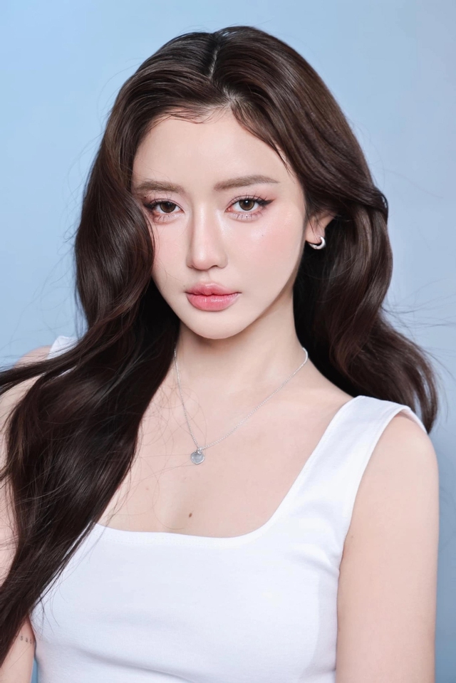 Ngỡ ngàng với diện mạo mới của ca sĩ Bích Phương sau thời gian “ở ẩn”- Ảnh 4.