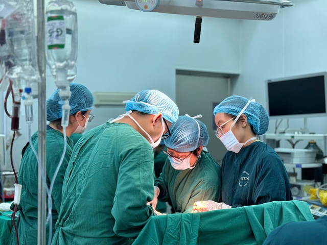 Sản phụ nguy kịch vì tự phá thai bằng thuốc mua trên mạng- Ảnh 1. Sản phụ nguy kịch vì tự phá thai bằng thuốc mua trên mạng- Ảnh 1.