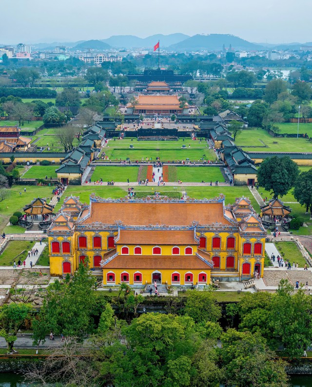 Huế chuyển mình, vững bản sắc dưới góc nhìn của người làm báo- Ảnh 1. Huế chuyển mình, vững bản sắc dưới góc nhìn của người làm báo- Ảnh 1.