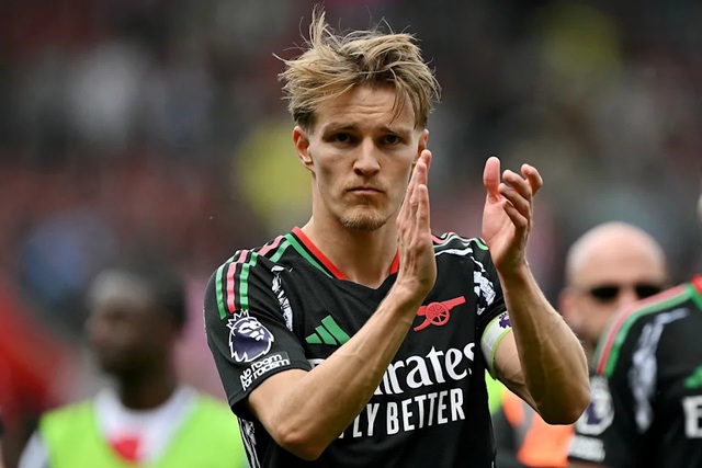 Việc Odegaard dính chấn thương phơi bày rõ sự thiếu hụt sáng tạo của Arsenal ở tuyến giữa. (Ảnh: Getty Images) Việc Odegaard dính chấn thương phơi bày rõ sự thiếu hụt sáng tạo của Arsenal ở tuyến giữa. (Ảnh: Getty Images)