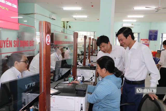 Mô hình chính quyền "4 tại chỗ" sau sáp nhập ghi điểm trong lòng người dân Bình Phước- Ảnh 5. Mô hình chính quyền "4 tại chỗ" sau sáp nhập ghi điểm trong lòng người dân Bình Phước- Ảnh 5.