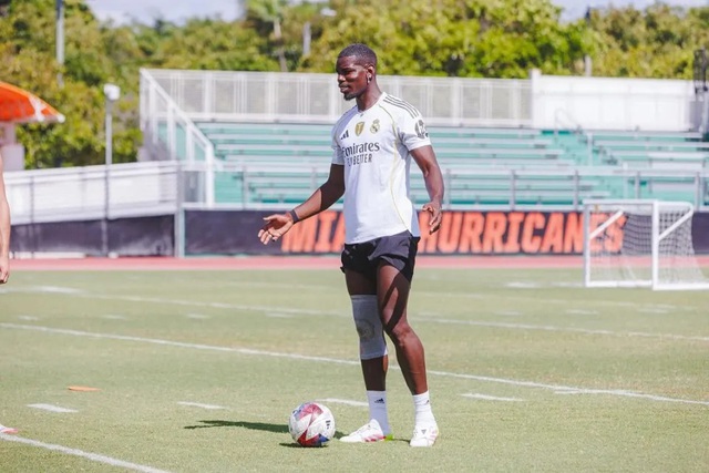 Paul Pogba đã chia sẻ những bức ảnh anh tập luyện trước khi trở lại với bóng đá. (Nguồn: https://www.instagram.com/paulpogba) Paul Pogba đã chia sẻ những bức ảnh anh tập luyện trước khi trở lại với bóng đá. (Nguồn: https://www.instagram.com/paulpogba)