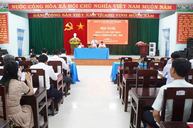 Huế đã vào guồng, sẵn sàng vận hành mô hình chính quyền 2 cấp- Ảnh 1. Huế đã vào guồng, sẵn sàng vận hành mô hình chính quyền 2 cấp- Ảnh 1.