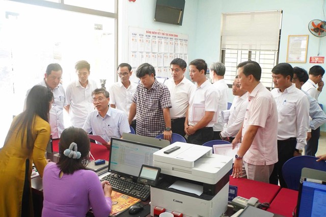 Huế đã vào guồng, sẵn sàng vận hành mô hình chính quyền 2 cấp- Ảnh 2. Huế đã vào guồng, sẵn sàng vận hành mô hình chính quyền 2 cấp- Ảnh 2.