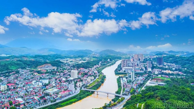 Đoàn kết – Kỷ cương – Trách nhiệm – Hành động – Hiệu quả: Khí thế mới cho Lào Cai 2025- Ảnh 1. Đoàn kết – Kỷ cương – Trách nhiệm – Hành động – Hiệu quả: Khí thế mới cho Lào Cai 2025- Ảnh 1.