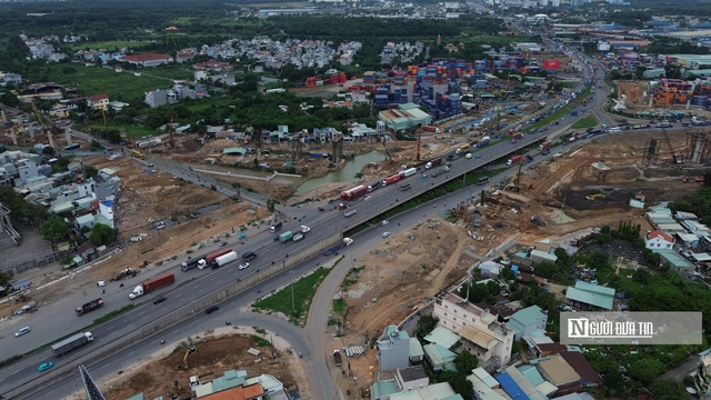 Hàng loạt công trình giao cắt Vành đai 3 bước vào giai đoạn nước rút- Ảnh 1. Hàng loạt công trình giao cắt Vành đai 3 bước vào giai đoạn nước rút- Ảnh 1.