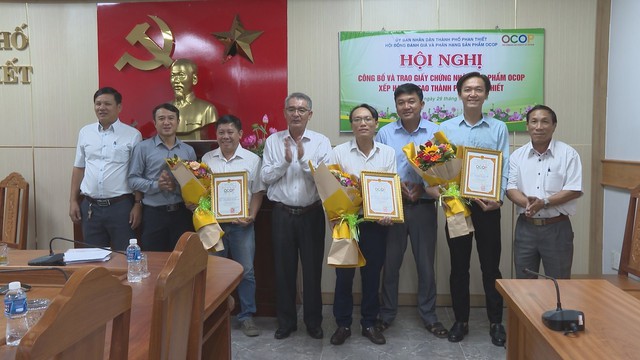 Nước mắm truyền thống “tìm đường” ra thế giới- Ảnh 3. Nước mắm truyền thống “tìm đường” ra thế giới- Ảnh 3.