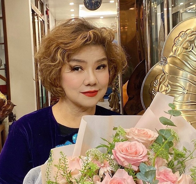 "Người đàn bà hát" sau cơn bạo bệnh ở tuổi U80- Ảnh 3. "Người đàn bà hát" sau cơn bạo bệnh ở tuổi U80- Ảnh 3.