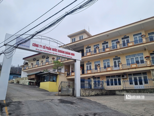 Nước khoáng Quảng Ninh đều đặn 