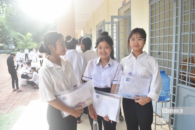 Giữ nguyên quyền lợi ưu tiên của thí sinh thi tốt nghiệp THPT sau sáp nhập tỉnh- Ảnh 1. Giữ nguyên quyền lợi ưu tiên của thí sinh thi tốt nghiệp THPT sau sáp nhập tỉnh- Ảnh 1.