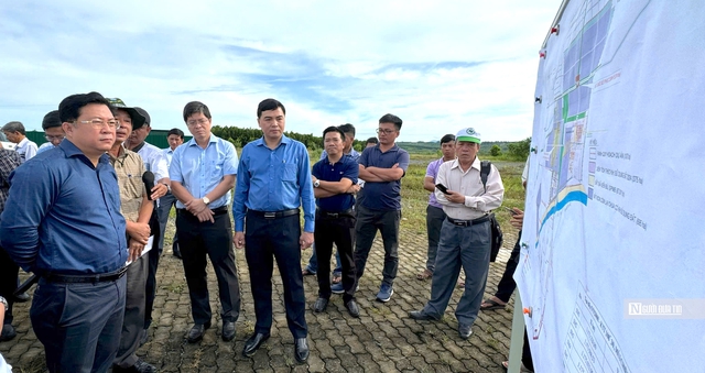 Bình Thuận quyết liệt gỡ "nút thắt" lớn nhất của dự án nghìn tỷ KCN Sơn Mỹ 1- Ảnh 4. Bình Thuận quyết liệt gỡ "nút thắt" lớn nhất của dự án nghìn tỷ KCN Sơn Mỹ 1- Ảnh 4.