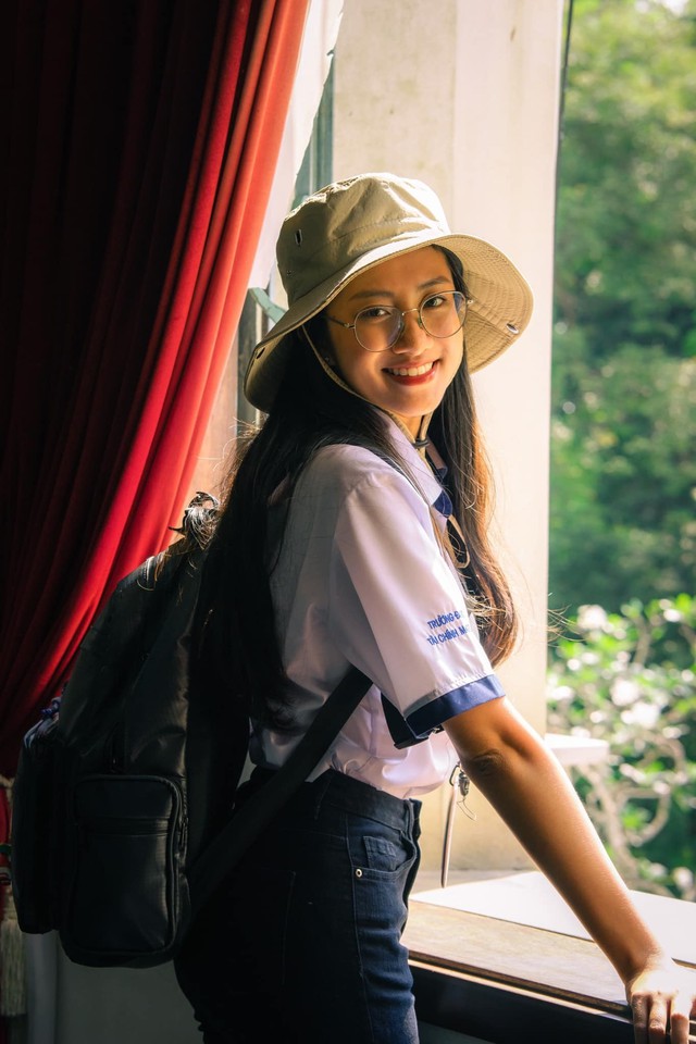 Chiêm ngưỡng nhan sắc đời thường trong trẻo của tân Hoa hậu Hà Trúc Linh- Ảnh 8. Chiêm ngưỡng nhan sắc đời thường trong trẻo của tân Hoa hậu Hà Trúc Linh- Ảnh 8.