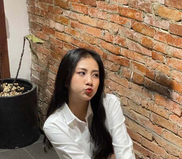Chiêm ngưỡng nhan sắc đời thường trong trẻo của tân Hoa hậu Hà Trúc Linh- Ảnh 7. Chiêm ngưỡng nhan sắc đời thường trong trẻo của tân Hoa hậu Hà Trúc Linh- Ảnh 7.