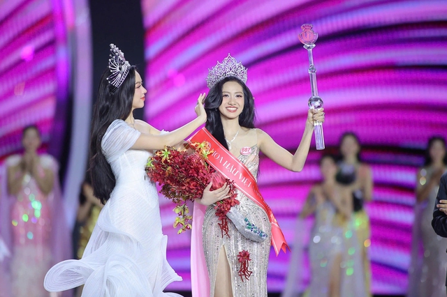 Gia thế gây bất ngờ của tân Hoa hậu Việt Nam Hà Trúc Linh- Ảnh 1. Gia thế gây bất ngờ của tân Hoa hậu Việt Nam Hà Trúc Linh- Ảnh 1.