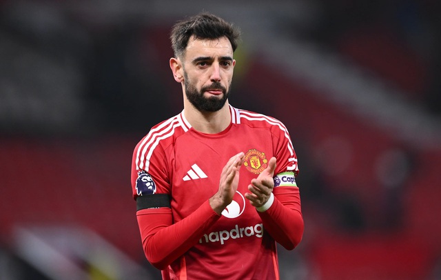 Al Hilal coi Bruno Fernandes là mục tiêu chuyển nhượng hàng đầu. Al Hilal coi Bruno Fernandes là mục tiêu chuyển nhượng hàng đầu.