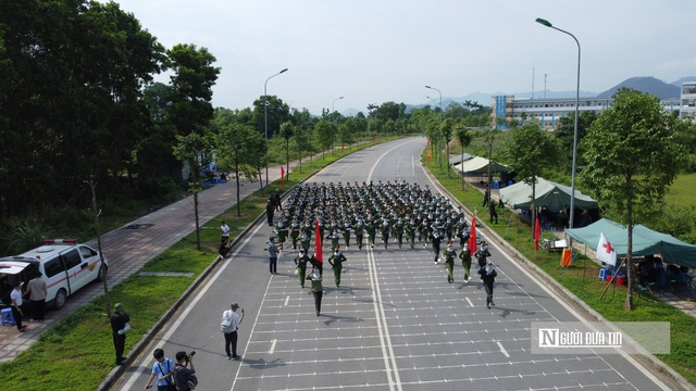 Những “bông hồng thép” miệt mài luyện tập sẵn sàng cho lễ diễu binh A80- Ảnh 6. Những “bông hồng thép” miệt mài luyện tập sẵn sàng cho lễ diễu binh A80- Ảnh 6.