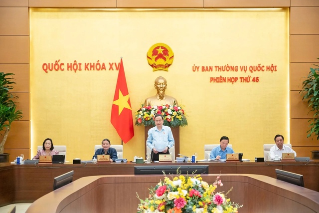 Ủy ban Thường vụ Quốc hội xem xét đề án sáp nhập tỉnh, thông qua nguyên tắc sắp xếp cấp xã- Ảnh 1.