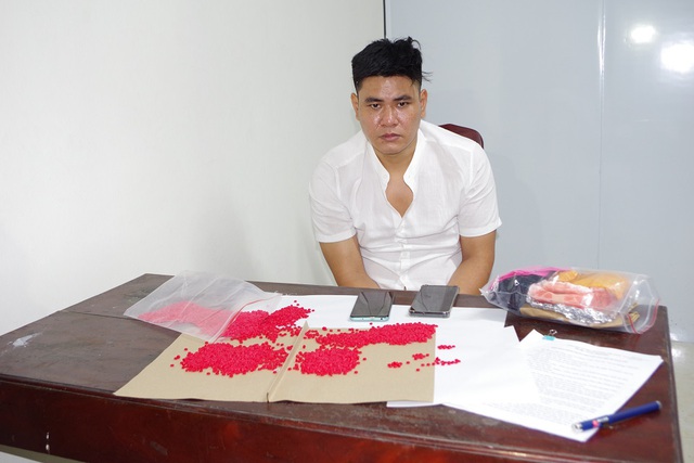 Bắt đối tượng vận chuyển 6.000 viên ma túy về Hà Nam tiêu thụ- Ảnh 1.