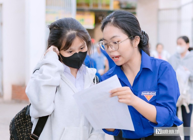 Đồng Nai miễn 100% tiền vé xe cho thí sinh và giáo viên tham gia kỳ thi tốt nghiệp THPT 2025- Ảnh 2. Đồng Nai miễn 100% tiền vé xe cho thí sinh và giáo viên tham gia kỳ thi tốt nghiệp THPT 2025- Ảnh 2.