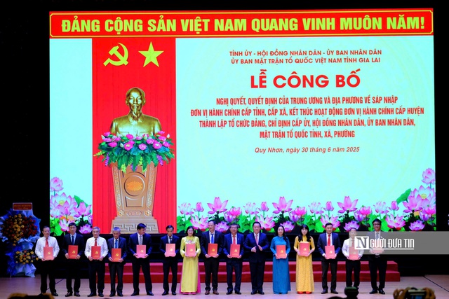Công bố các nghị quyết, quyết định sáp nhập, thành lập tỉnh Gia Lai mới- Ảnh 5. Công bố các nghị quyết, quyết định sáp nhập, thành lập tỉnh Gia Lai mới- Ảnh 5.