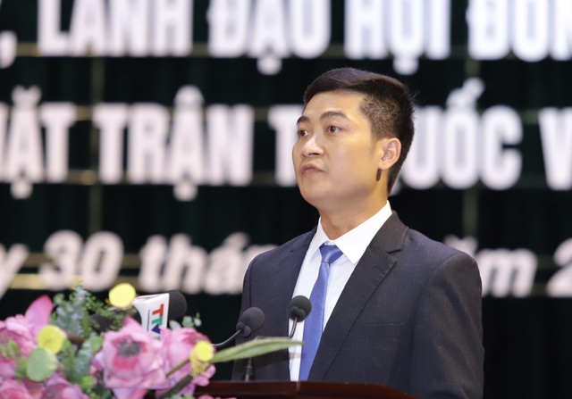 Phó giáo sư 36 tuổi và nhiều nguyên giám đốc sở làm bí thư Đảng ủy xã- Ảnh 1. Phó giáo sư 36 tuổi và nhiều nguyên giám đốc sở làm bí thư Đảng ủy xã- Ảnh 1.