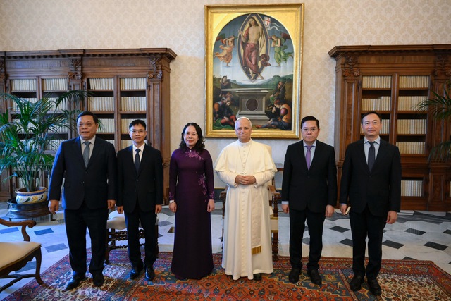 Phó Chủ tịch nước Võ Thị Ánh Xuân chào xã giao Giáo hoàng Leo XIV- Ảnh 2. Phó Chủ tịch nước Võ Thị Ánh Xuân chào xã giao Giáo hoàng Leo XIV- Ảnh 2.