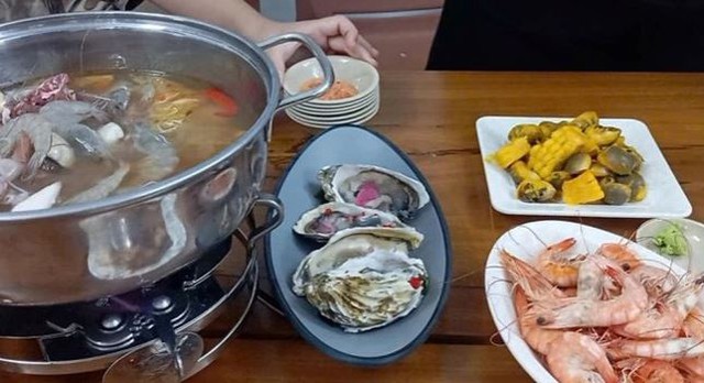 Vụ 7 người nhập viện sau bữa buffet ốc: Tạm đình chỉ hoạt động nhà hàng- Ảnh 1. Vụ 7 người nhập viện sau bữa buffet ốc: Tạm đình chỉ hoạt động nhà hàng- Ảnh 1.