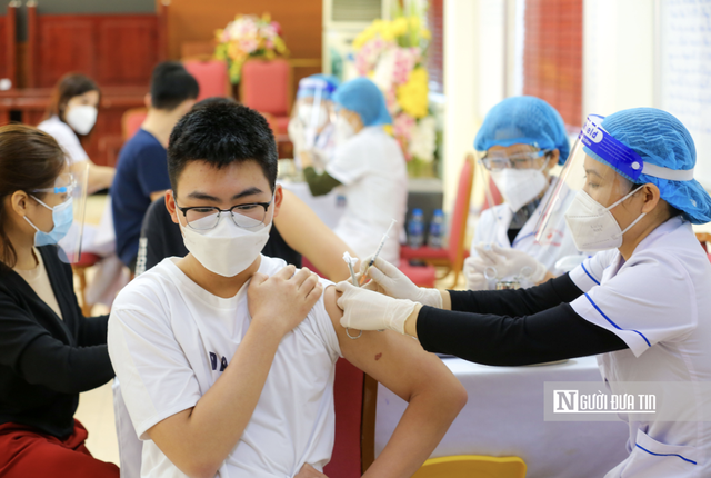 Nguy cơ bùng dịch Covid-19, Bộ Y tế yêu cầu đáp ứng kịp thời thuốc điều trị- Ảnh 1. Nguy cơ bùng dịch Covid-19, Bộ Y tế yêu cầu đáp ứng kịp thời thuốc điều trị- Ảnh 1.