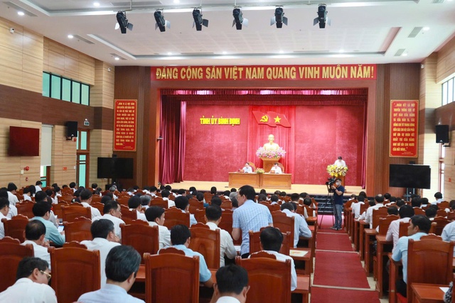 Ban Thường vụ Tỉnh ủy Bình Định làm việc với cán bộ chủ chốt dự kiến của 58 xã, phường mới- Ảnh 1. Ban Thường vụ Tỉnh ủy Bình Định làm việc với cán bộ chủ chốt dự kiến của 58 xã, phường mới- Ảnh 1.