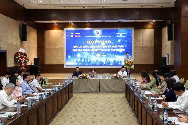 Báo chí đồng hành cùng doanh nghiệp: Mối quan hệ cộng sinh cùng có lợi- Ảnh 3. Báo chí đồng hành cùng doanh nghiệp: Mối quan hệ cộng sinh cùng có lợi- Ảnh 3.