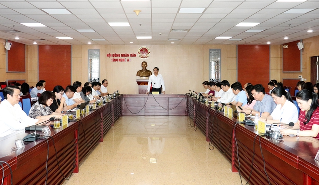 HĐND Nghệ An đưa vấn đề hàng giả, hàng nhái, thực phẩm bẩn vào chất vấn- Ảnh 1. HĐND Nghệ An đưa vấn đề hàng giả, hàng nhái, thực phẩm bẩn vào chất vấn- Ảnh 1.