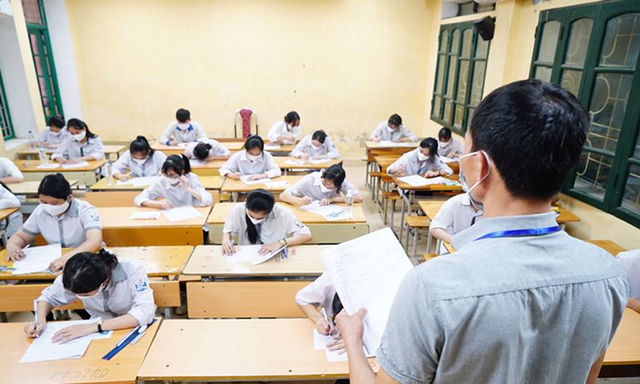 Bản tin 7/6: Công an cảnh báo chiêu trò lừa đảo dịp thi tốt nghiệp THPT- Ảnh 1. Bản tin 7/6: Công an cảnh báo chiêu trò lừa đảo dịp thi tốt nghiệp THPT- Ảnh 1.