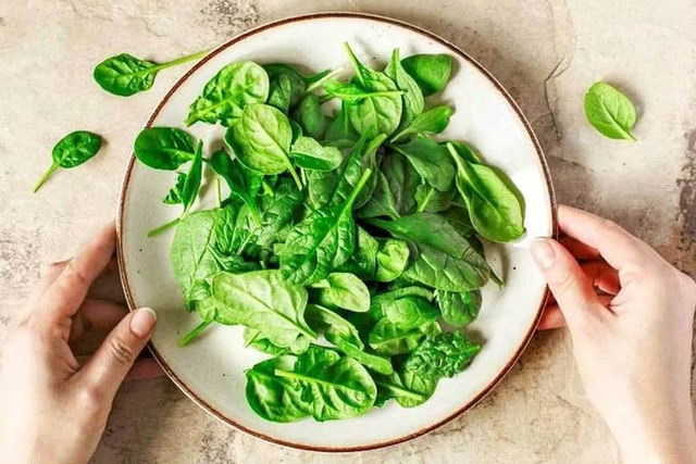 Mỹ đánh giá "rau tốt nhất thế giới", hóa ra là rau quen thuộc có bán ở Việt Nam- Ảnh 2. Mỹ đánh giá "rau tốt nhất thế giới", hóa ra là rau quen thuộc có bán ở Việt Nam- Ảnh 2.