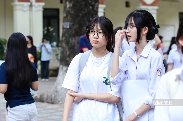 Không gây áp lực cho thí sinh trong kỳ thi vào lớp 10- Ảnh 8. Không gây áp lực cho thí sinh trong kỳ thi vào lớp 10- Ảnh 8.