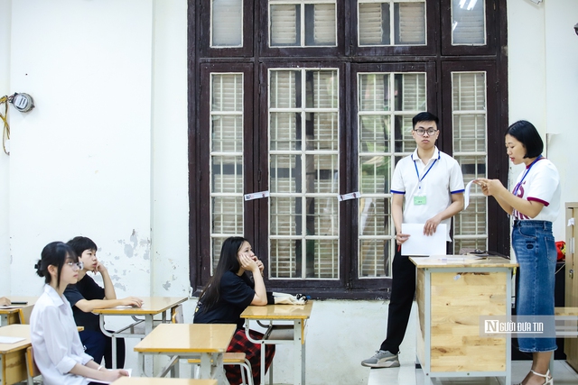 Không gây áp lực cho thí sinh trong kỳ thi vào lớp 10- Ảnh 12. Không gây áp lực cho thí sinh trong kỳ thi vào lớp 10- Ảnh 12.