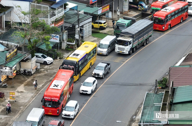 Thi công cầu, giao thông đèo Bảo Lộc ùn tắc nghiêm trọng suốt nhiều ngày- Ảnh 9. Thi công cầu, giao thông đèo Bảo Lộc ùn tắc nghiêm trọng suốt nhiều ngày- Ảnh 9.