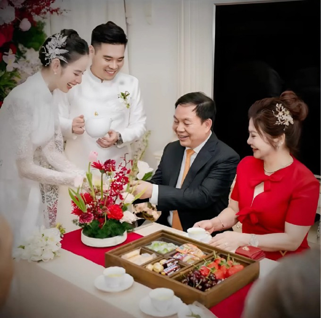 Hương Liên lên tiếng làm dâu hào môn- Ảnh 3. Hương Liên lên tiếng làm dâu hào môn- Ảnh 3.