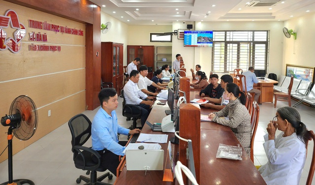 Chính quyền 2 cấp vận hành ngày đầu: Người dân Đà Nẵng hài lòng- Ảnh 4.