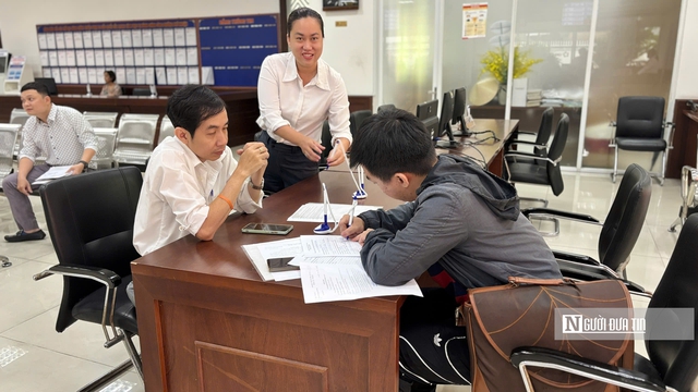 Chính quyền 2 cấp đi vào vận hành: Người dân Tp.HCM phấn khởi vì thủ tục nhanh, gọn- Ảnh 16.