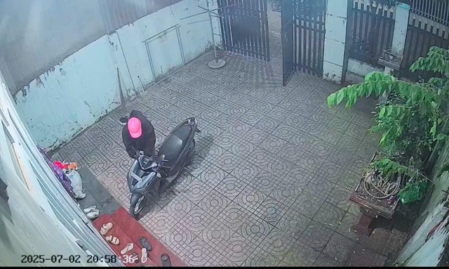 Liên tiếp các vụ trộm xe máy ở Đồng Nai: Thói quen khiến tài sản bị “cuỗm” trong chớp mắt- Ảnh 1. Liên tiếp các vụ trộm xe máy ở Đồng Nai: Thói quen khiến tài sản bị “cuỗm” trong chớp mắt- Ảnh 1.