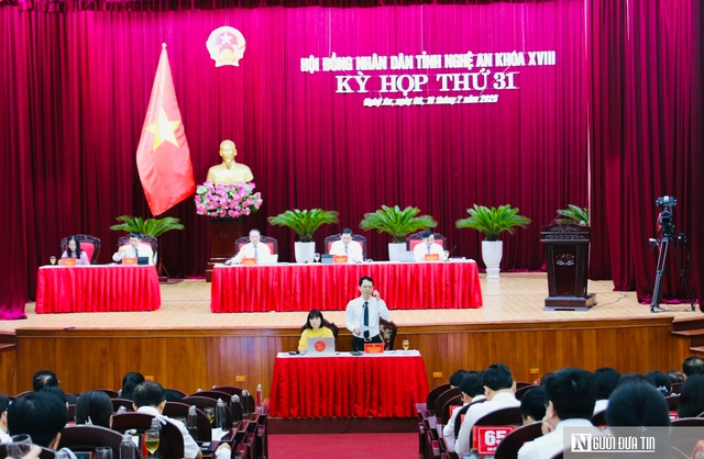 Nghệ An sẽ “cầm tay chỉ việc' cho cán bộ xã để giải quyết các thủ tục đất đai- Ảnh 1. Nghệ An sẽ “cầm tay chỉ việc' cho cán bộ xã để giải quyết các thủ tục đất đai- Ảnh 1.